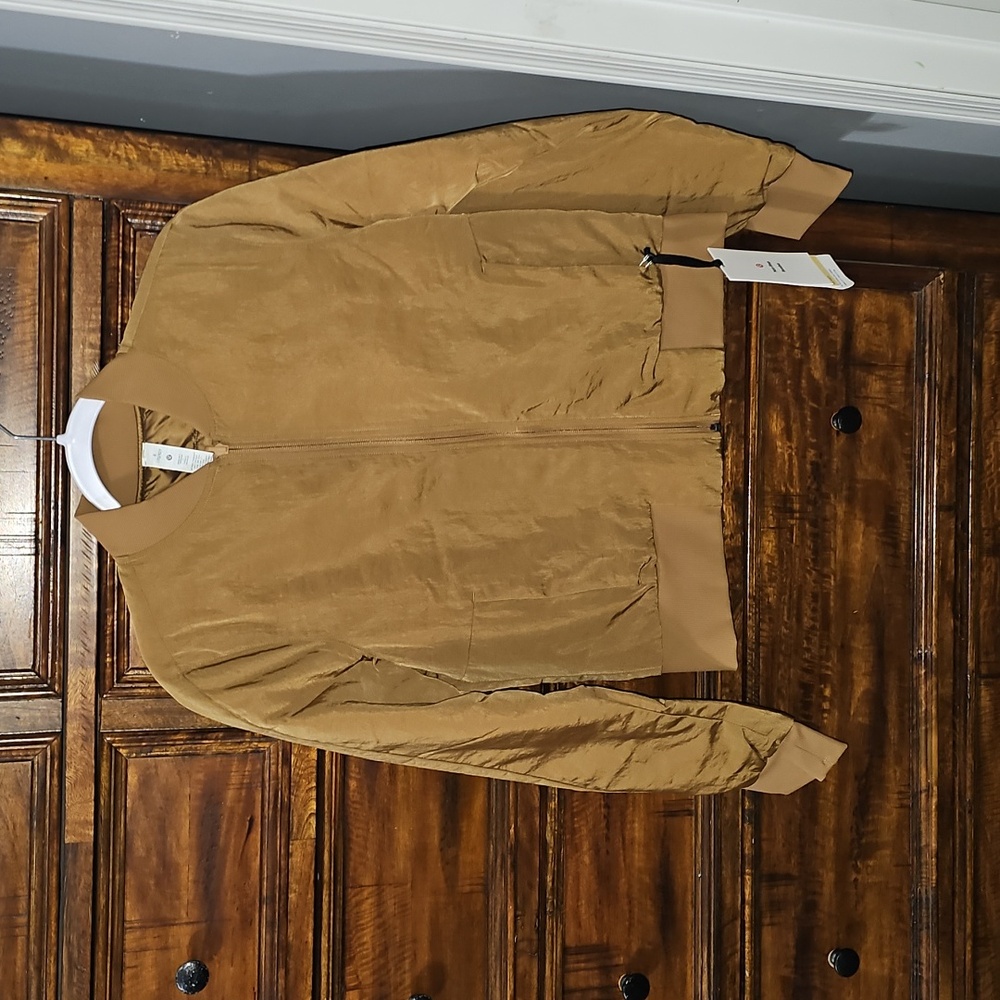 Lululenon Non-Stop BOMBER Jacket!! BBEG Sz 8. Reveraible. Sold Out!!